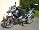 une BMW R 1200 GS...