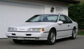 Une Ford Thunderbird SC 1993...